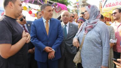 محافظ القليوبية يفتتح معرضًا للسلع الغذائية بأسعار مخفضة بمدينة الخانكة محافظ القليوبية يفتتح معرضًا للسلع الغذائية بأسعار مخفضة بمدينة الخانكة
