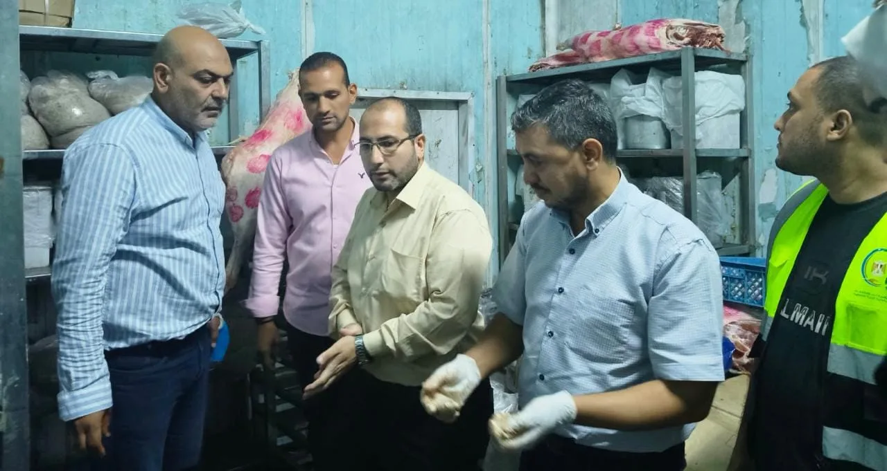 حملات مستمرة ومكثفة للحفاظ على صحة وسلامة المواطنين وغذائهم من مديرية الطب البيطري بالقليوبية بالاشتراك مع هيئة سلامة الغذاء بالقليوبية وحى غرب شبرا الخيمة 
