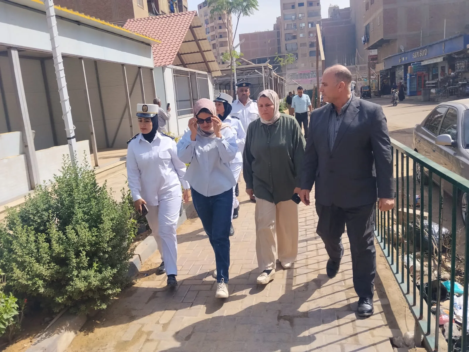 محافظ القليوبية يوجه نائبته بقيادة حملة مكبرة لرفع الإشغالات بحي غرب شبرا الخيمة بشوارع أحمد عرابي وأم بيومي ونوبار بالمنشية الجديدة محافظ القليوبية يوجه نائبته بقيادة حملة مكبرة لرفع الإشغالات بحي غرب شبرا الخيمة بشوارع أحمد عرابي وأم بيومي ونوبار بالمنشية الجديدة