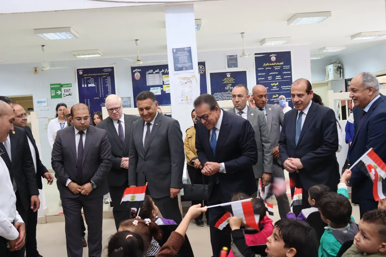 محافظ القليوبية يستقبل وزير الصحة لإطلاق الحملة القومية للتطعيم ضد الحصبة والحصبة الألمانية من مدينة العبور