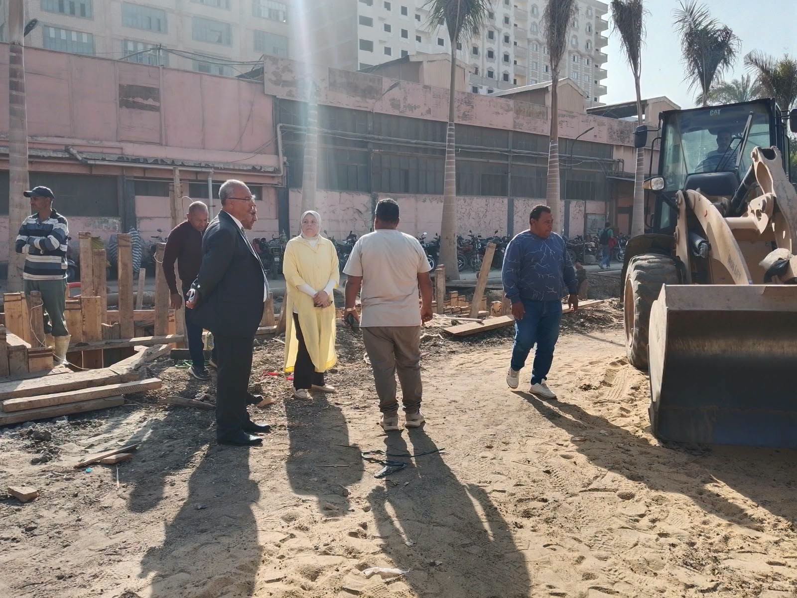 هبوط أرضي مفاجئ بشارع كريستال عصفور في شبرا الخيمة.. تدخل عاجل لإصلاح خط الصرف الصحي