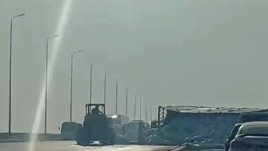 زحام مروري بطريق شبرا – بنها الحر بعد انقلاب سيارة نقل محملة بالدقيق